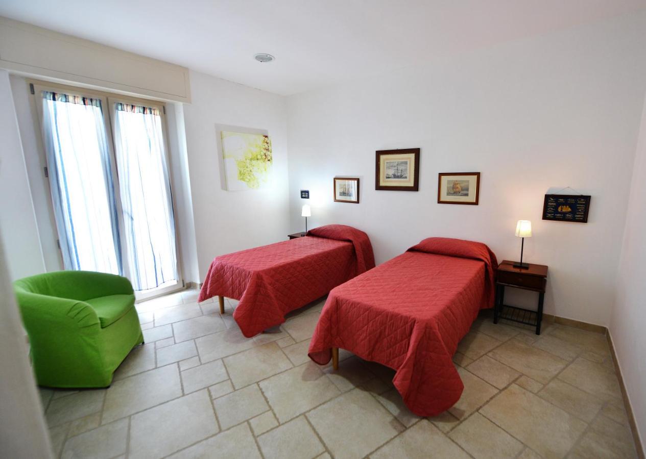 Fuori Rotta Holiday Home มารุจจิโอ ภายนอก รูปภาพ