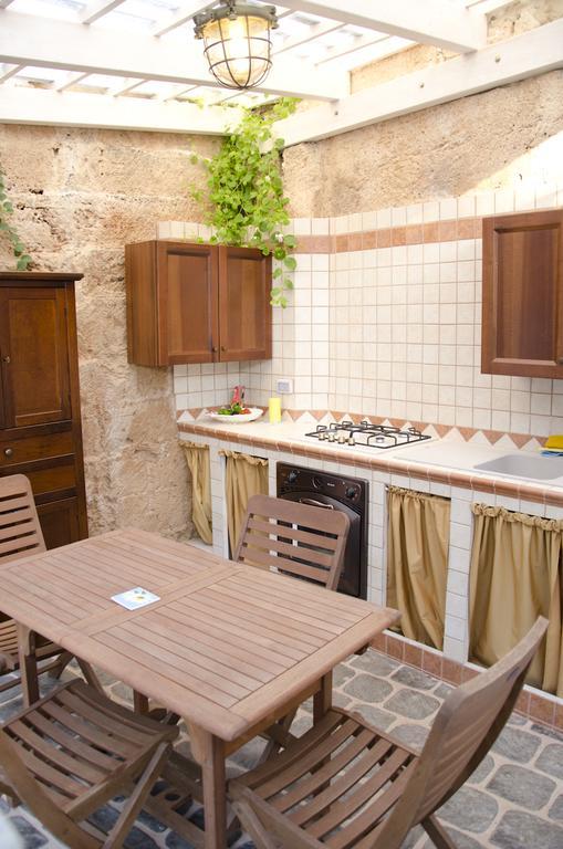 Fuori Rotta Holiday Home มารุจจิโอ ภายนอก รูปภาพ